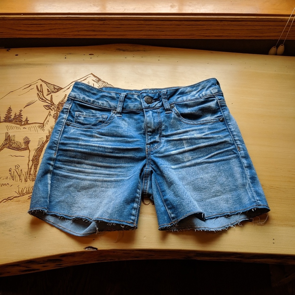 American Eagle Jean Shorts. Super Super Stretch. S